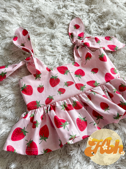 Strawberry Dahlia Top